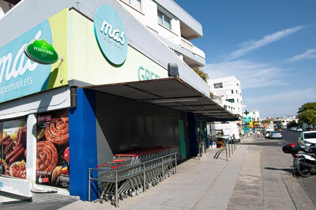Glabur Stays - The Amazing 1 Bdr - Executive Apt Nicosia Center Free Parking & Wifi Exteriör bild